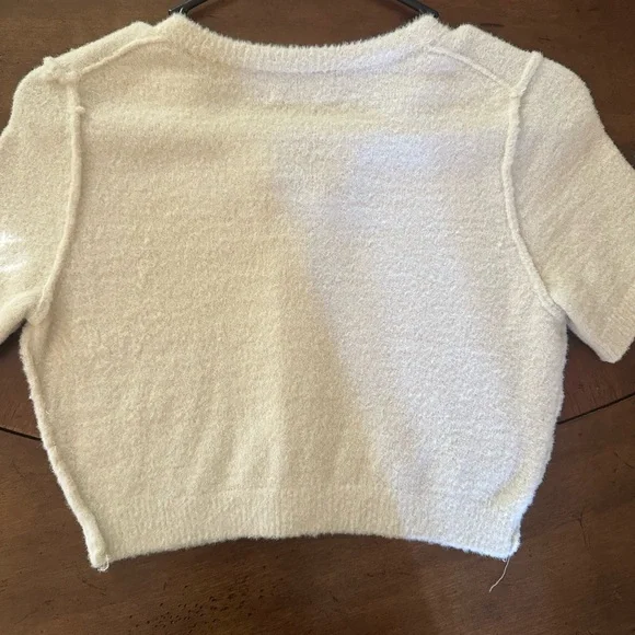 Wilfred Free Aritzia Shrunken Knit Cardigan Sweater, size small like new! - Picture 2 of 3